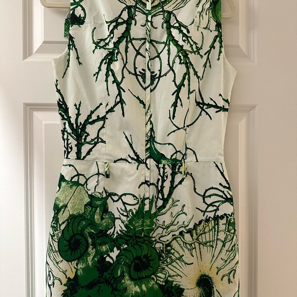 Green Samantha Sung Tailored Dress - Picture 9 of 10